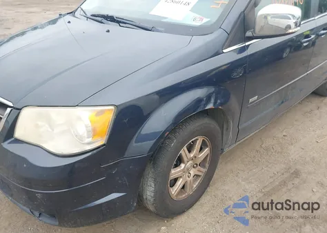 2008 Chrysler Town & Country Touring from USA, damaged, VIN 2A8HR54P18R773387